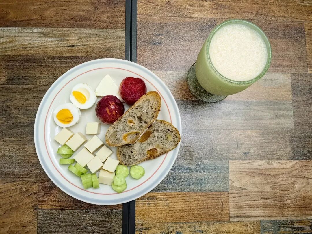 早餐拼盘_网红黑暗料理果汁,_自制酸奶昔